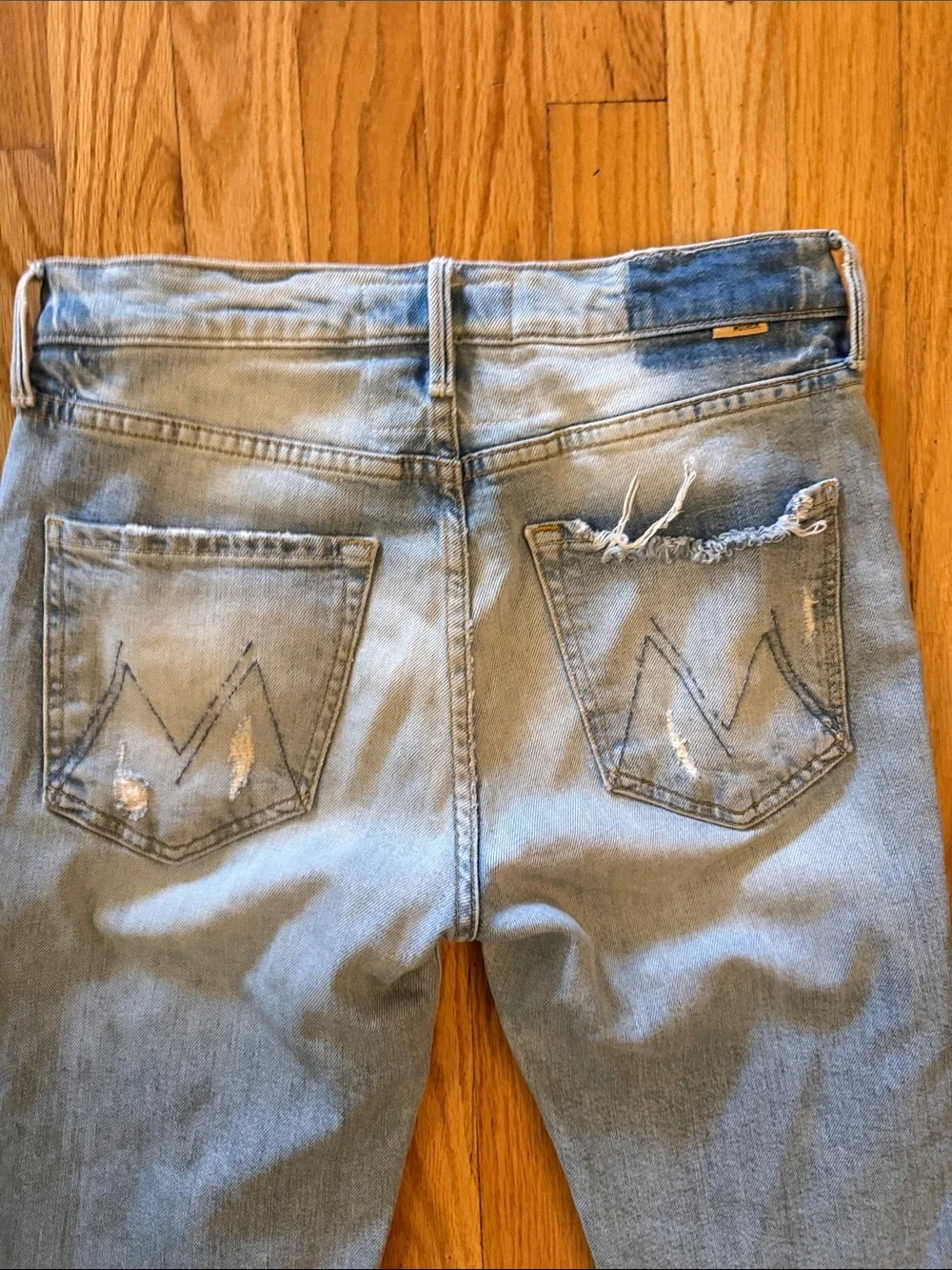 Mother Superior 26 Trickster Ankle An Icy Confession Light Blue Distressed Jeans - Picture 6 of 7